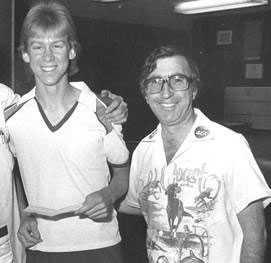 Andy Sichter with 4GG's John "Jonesy" Jones - 4GG Jnr DJ Competition 1980